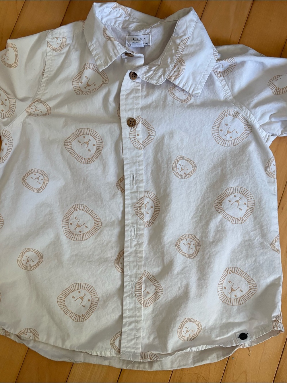 Rise - kids White Button-Down Shirt with Tan Lion Prints